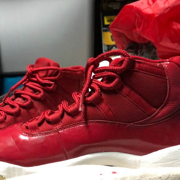 Jordan 11 - Picture 3 of 7